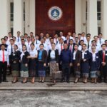 ສູນຂໍ້ມູນຂ່າວສານການເມືອງ ແລະ ການປົກຄອງ ນຳພານັກສຶກສາທິດສະດີການເມືອງ ລະບົບປະລິນຍາຕີເຊື່ອມຕໍ່ ຮຸ່ນທີ XV ແລະ ລະບົບປະລິນຍາຕີກໍ່ສ້າງ ຮຸ່ນທີ XXVI ໄປທັດສະນະສຶກສາ ທີ່ຫໍສະໝຸດແຫ່ງຊາດ ແລະ ສູນອິນເຕີເນັດແຫ່ງຊາດ