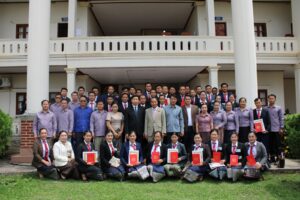 ພິທີປິດຊຸດຮຽນທິດສະດີການເມືອງ-ການປົກຄອງ ລະບົບຂັ້ນຕົ້ນ ຮຸ່ນ VII ຢູ່ໂຮງຮຽນການເມືອງ ແລະ ການປົກຄອງ ແຂວງຫຼວງນ້ຳທາ