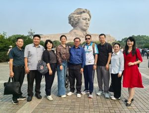 ຄະນະຜູ້ແທນສະຖາບັນການເມືອງ ແລະ ການປົກຄອງແຫ່ງຊາດ ເຂົ້າຮ່ວມໂຄງການຮ່ວມມື ແລະ ແລກປ່ຽນດ້ານວັດທະນະທຳ-ສື່ມວນຊົນ ຢູ່ ສປ ຈີນ